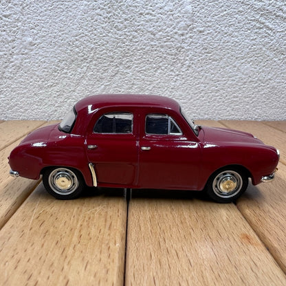 1/43 Scale 1960 Renault Dauphine Vintage Car Diecast Model
