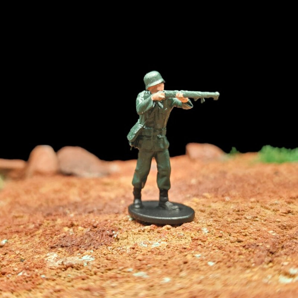 1/72 Scale WWII German Army Soldiers Painted Figurines for Model Dioramas