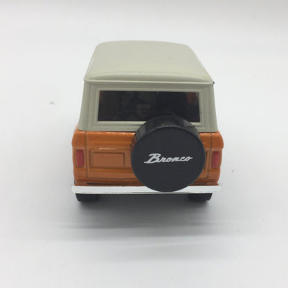 1/32 Scale 1973 Ford Bronco SUV Diecast Model Car