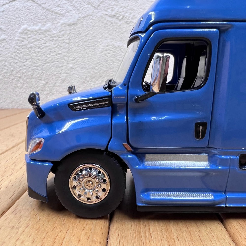 1/50 Scale Freightliner Cascadia Truck with Sea Container Diecast Model