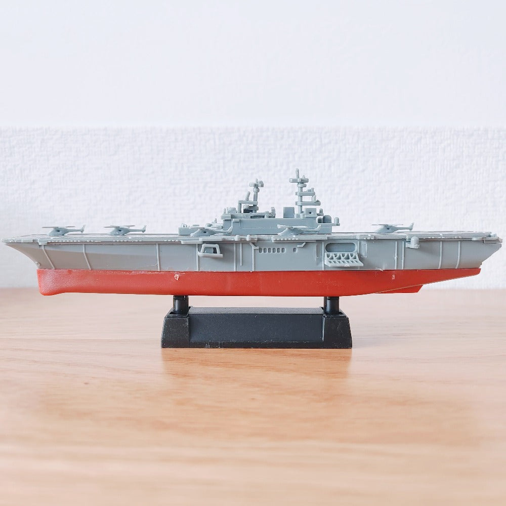 1/1600 Scale Wasp-Class Amphibious Assault Ship Pre-built Plastic Collectible Model