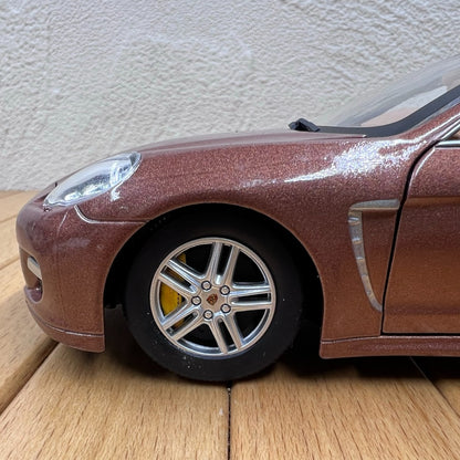 1/24 Scale Porsche Panamera Turbo Luxury Car Diecast Model