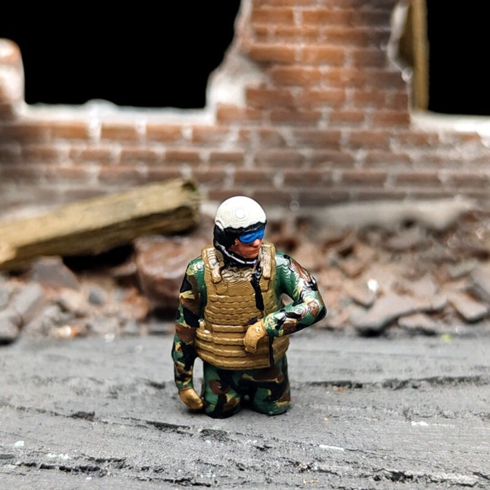 1/72 Scale M1 Abrams Tank Crew Soldiers Painted Figures for Model Dioramas