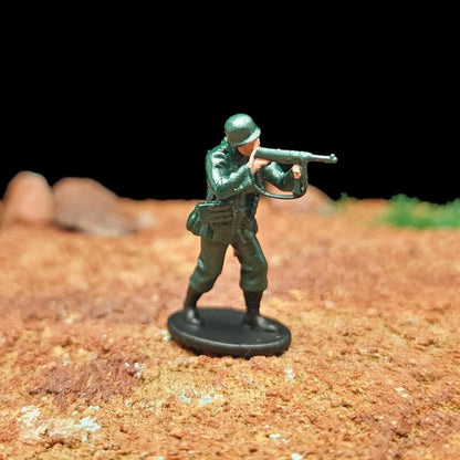 1/72 Scale WWII German Army Soldiers Painted Figurines for Model Dioramas