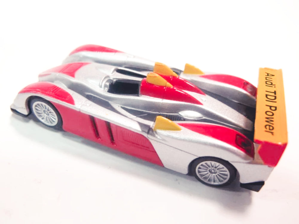 1/64 Scale Audi R10 TDI Le Mans Sports Prototype Diecast Model Car