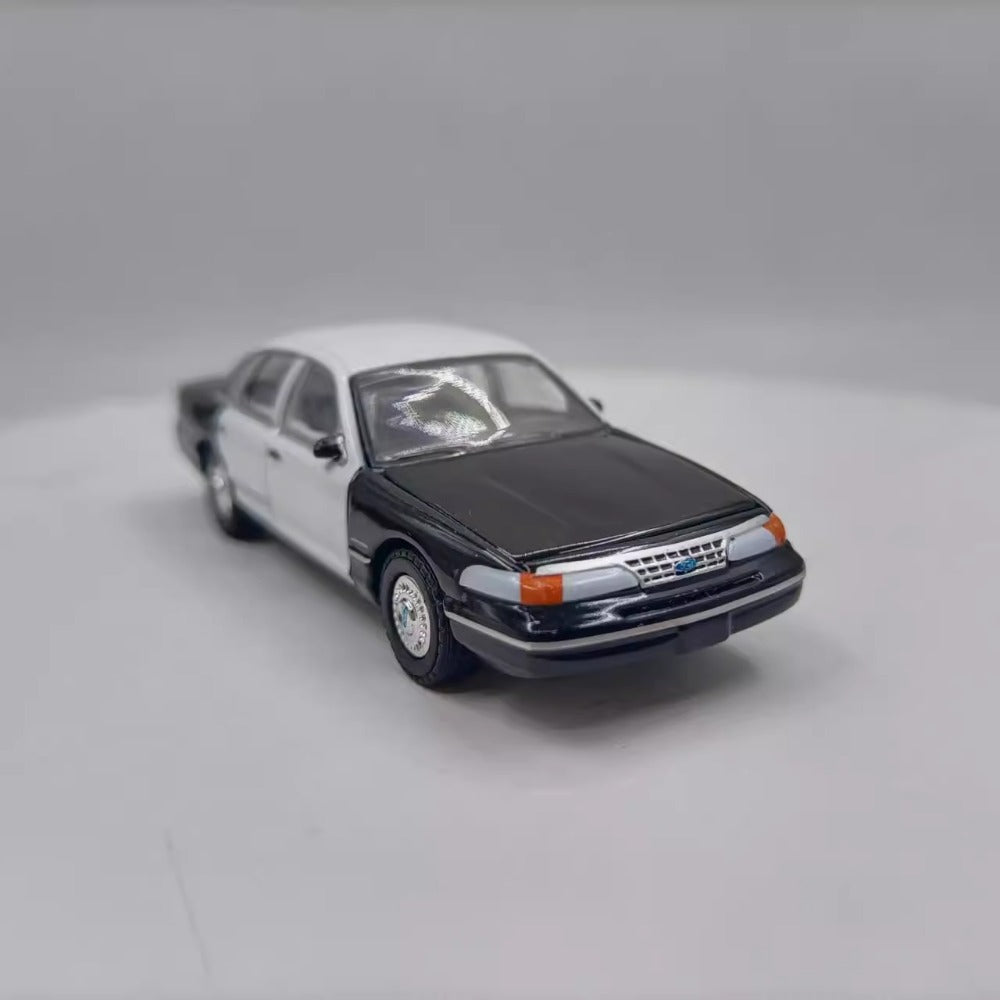 1/64 Scale Ford Crown Victoria Police Interceptor Diecast Model Car