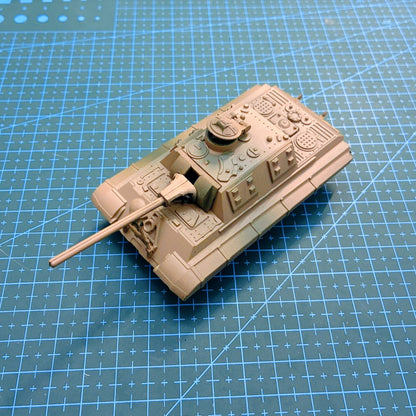 1/72 Scale Jagdtiger German Heavy Tank Destroyer Pre-built Plastic Collectible Model