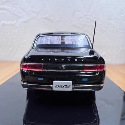 1/64 Scale Toyota Century Luxury Car Diecast Model