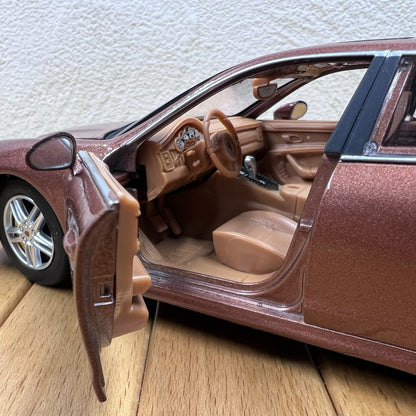 1/24 Scale Porsche Panamera Turbo Luxury Car Diecast Model