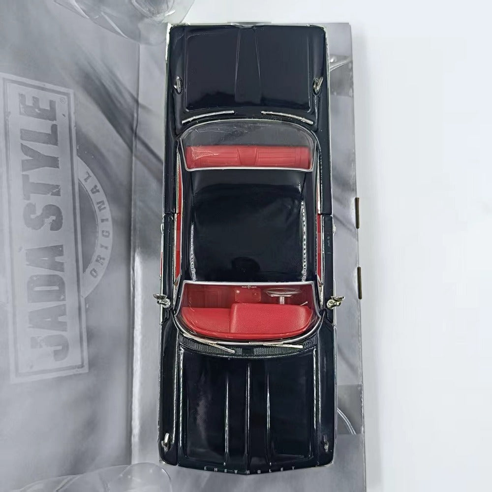 1/24 Scale 1961 Chevrolet Impala Diecast Model Car