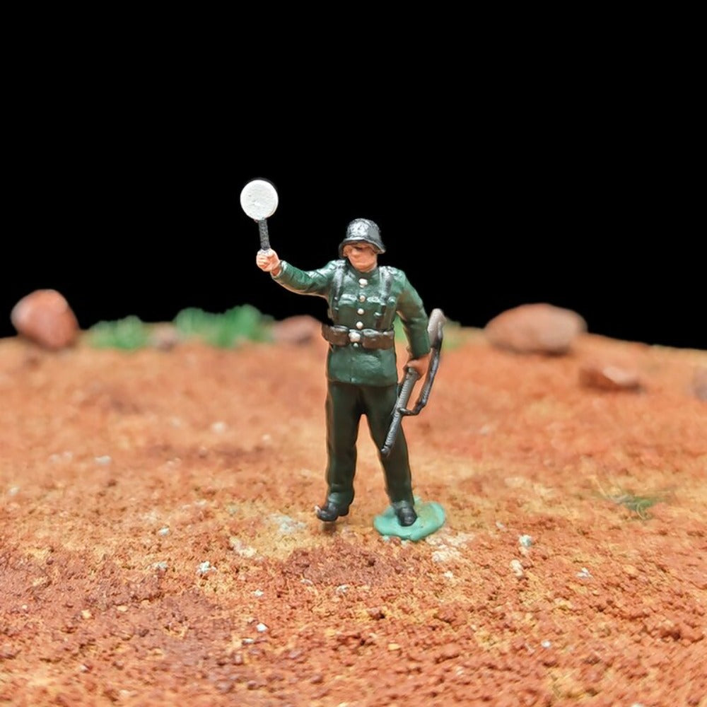 1/72 Scale WWII German Soldiers Painted Figurines Set for Model Dioramas