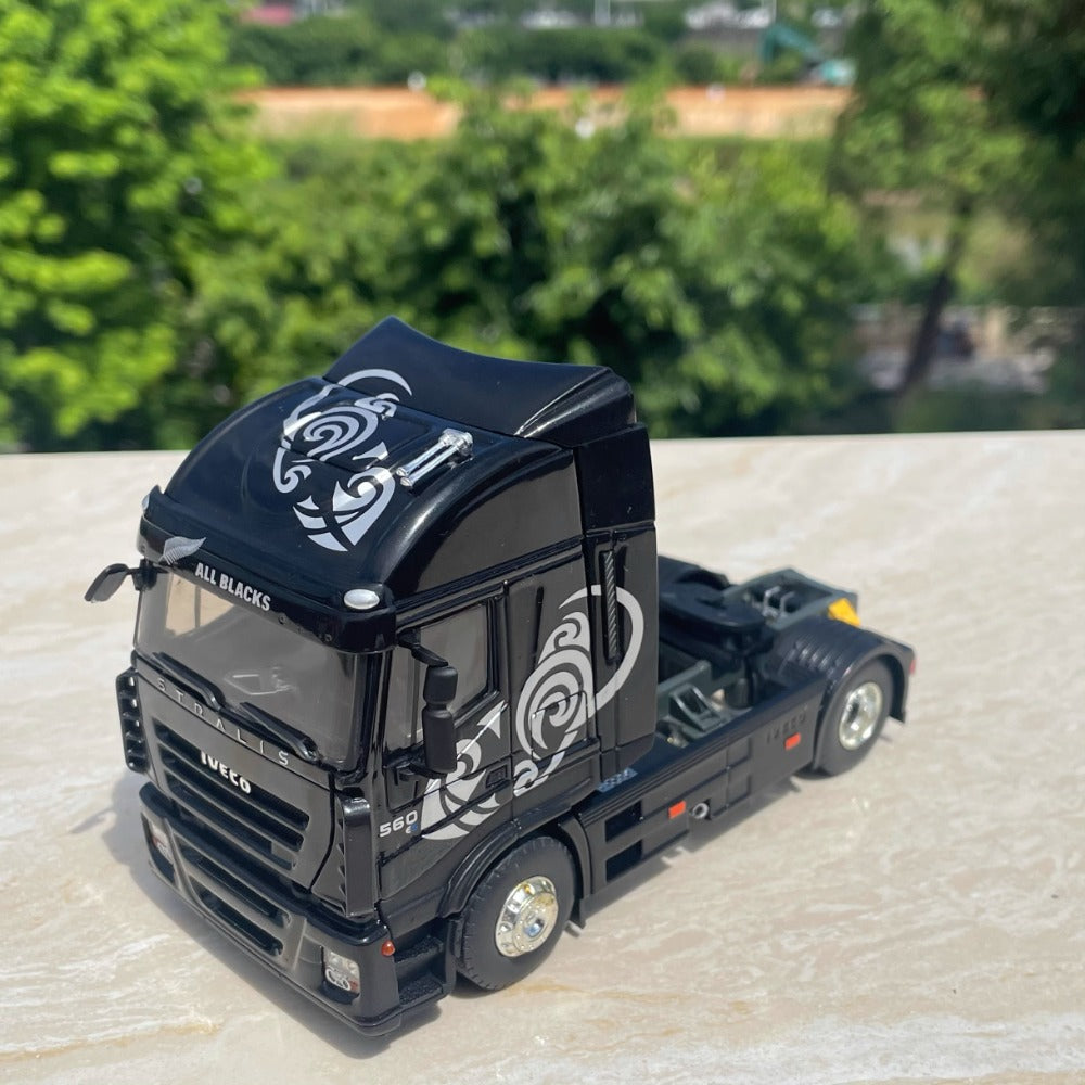 1/32 Scale Iveco Stralis Heavy Duty Truck Diecast Model Car