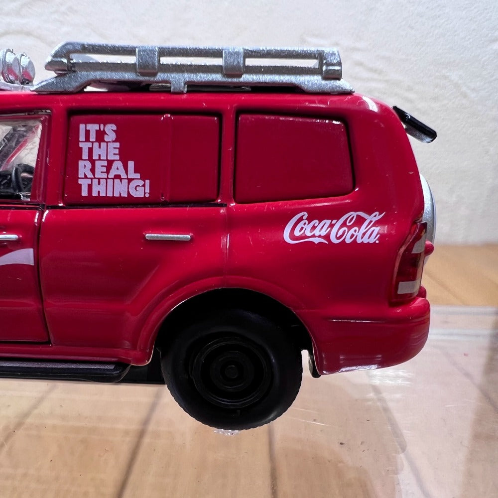 1/64 Scale 2004 Mitsubishi Pajero SUV Coke Diecast Model Car