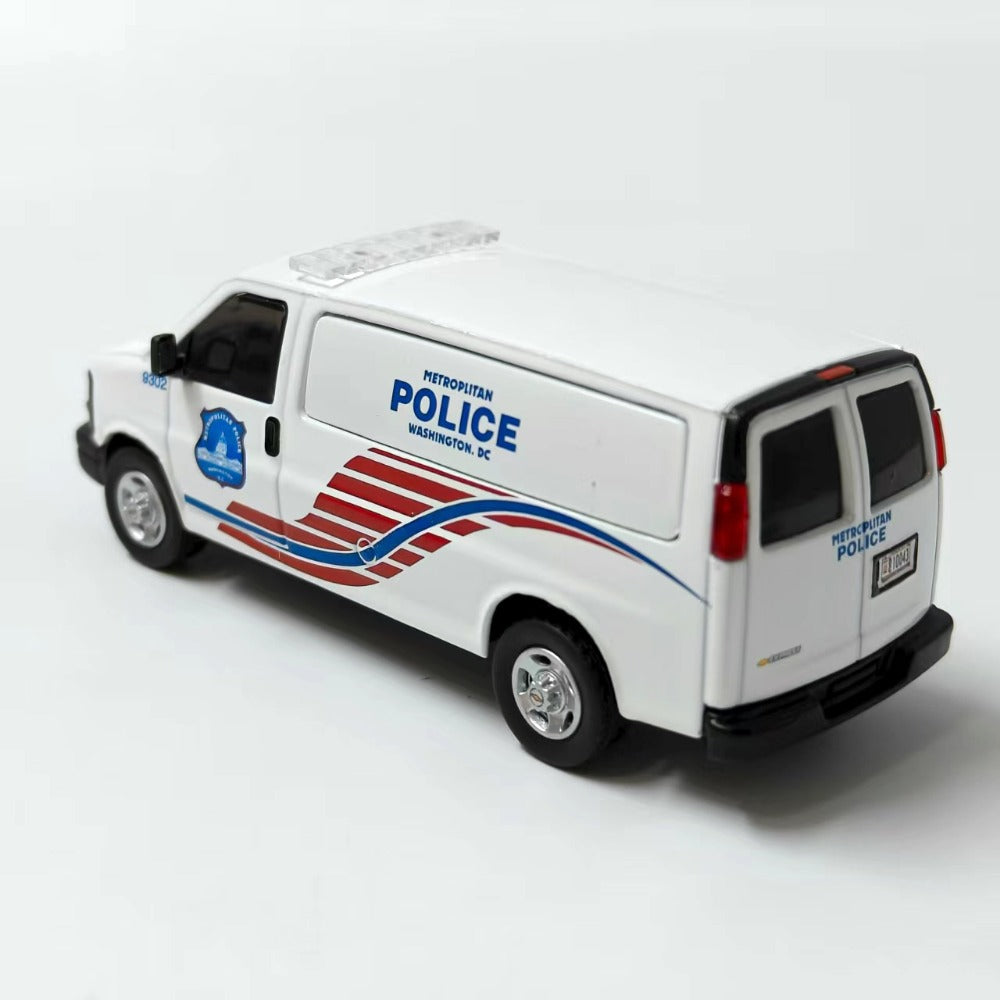 1/64 Scale Chevrolet Express MPDC Washington DC Police Van Diecast Model Car
