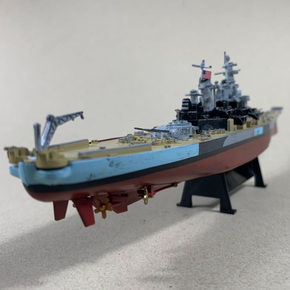1/1000 Scale 1944 USS Missouri BB-63 WWII US Battleship Diecast Model