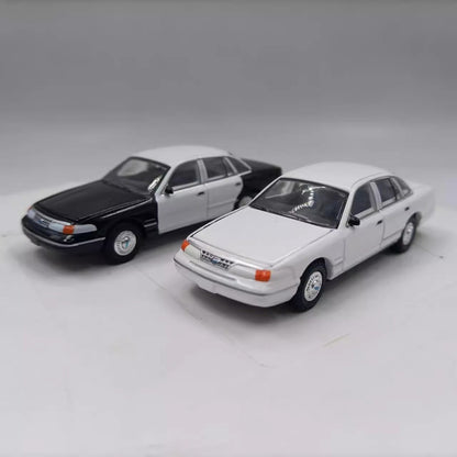 1/64 Scale Ford Crown Victoria Police Interceptor Diecast Model Car