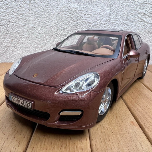 1/24 Scale Porsche Panamera Turbo Luxury Car Diecast Model