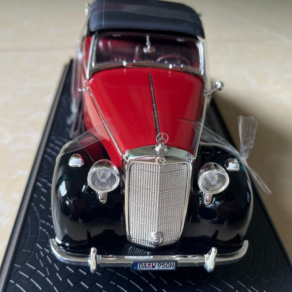 1/18 Scale 1950 Mercedes-Benz 170S Cabriolet Diecast Model Car