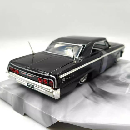 1/24 Scale 1964 Chevrolet Impala Lowrider Diecast Model Car