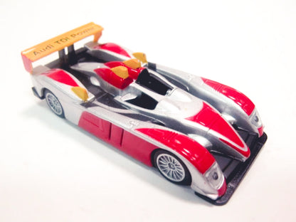1/64 Scale Audi R10 TDI Le Mans Sports Prototype Diecast Model Car