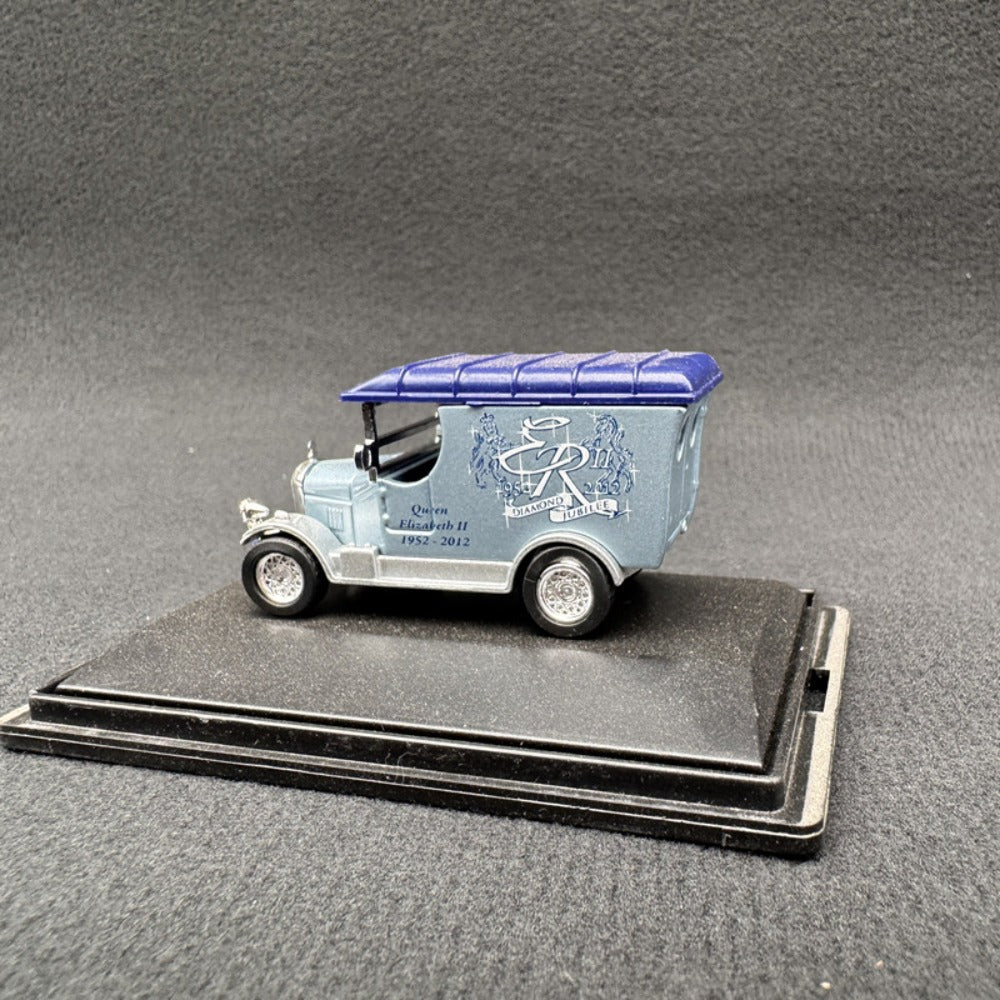 1/76 Scale Morris Oxford Bullnose Queen Elizabeth II's Diamond Jubilee Diecast Model Car