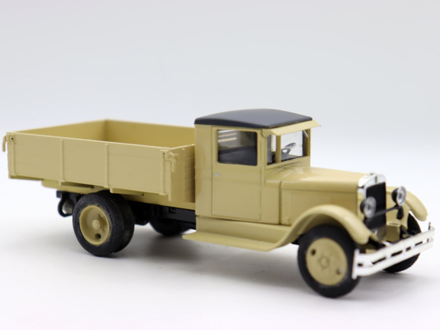 1/43 Scale ZIS-5 Soviet Truck Diecast Model