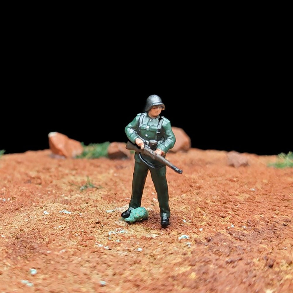 1/72 Scale WWII German Soldiers Painted Figurines Set for Model Dioramas
