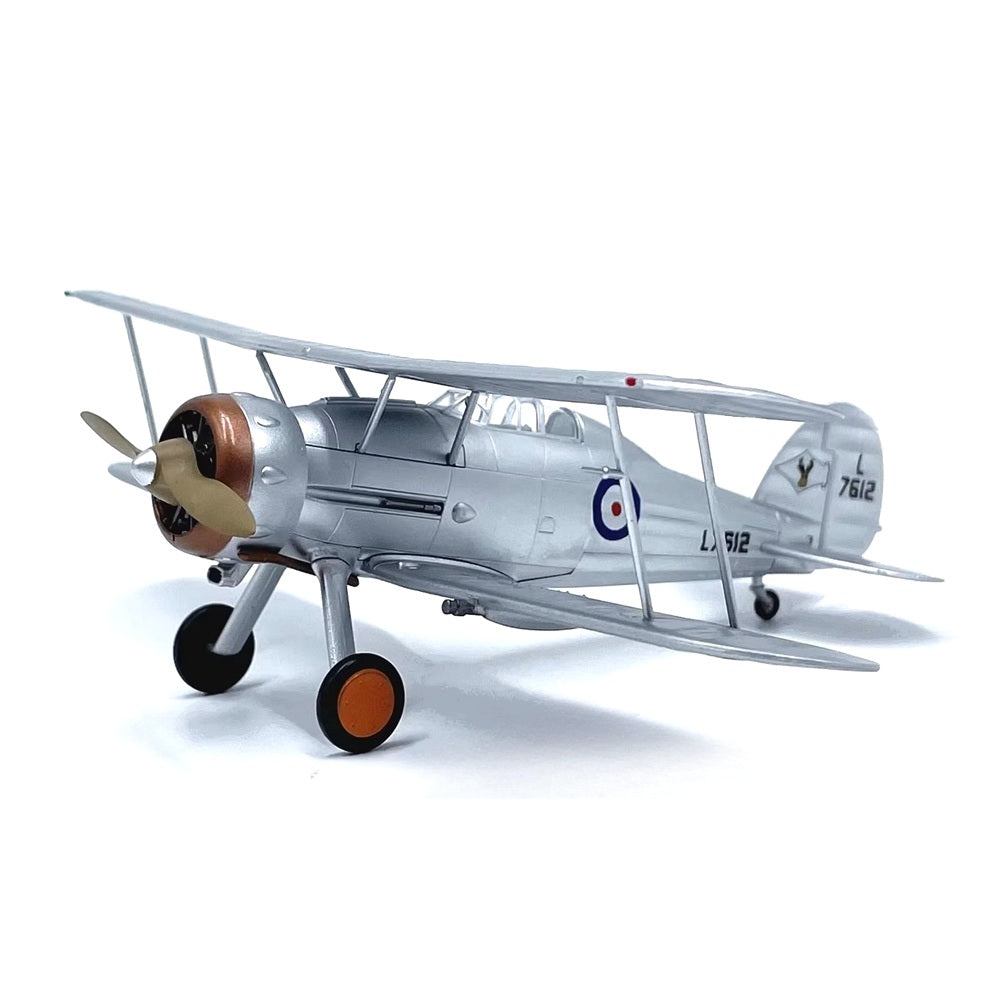 Gloster Gladiator biplane fighter SS.37 aircraft pre-built 1/72 scale collectible plastic military airplane model