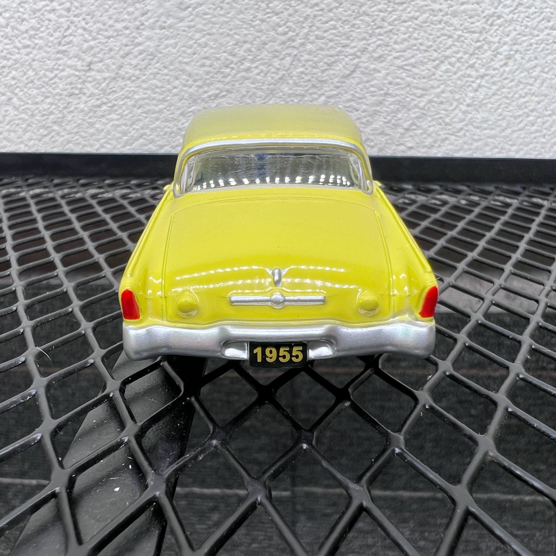 1/43 Scale 1955 Studebaker Speedster Diecast Model Car