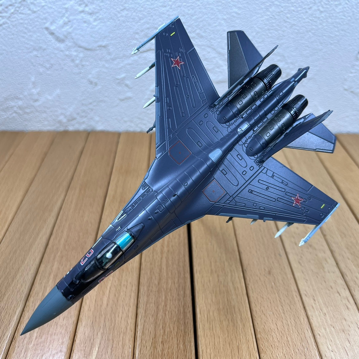 1/100 Scale Russian Sukhoi Su-35 Air Superiority Fighter Diecast Aircraft Model