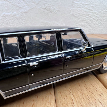 1/43 Scale Soviet ZIL-4104 Limousine Diecast Model Car