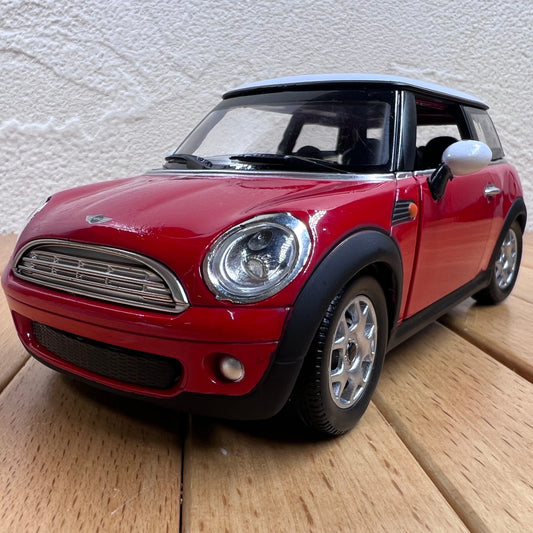 1/24 Scale 2007 Mini Cooper Diecast Model Car