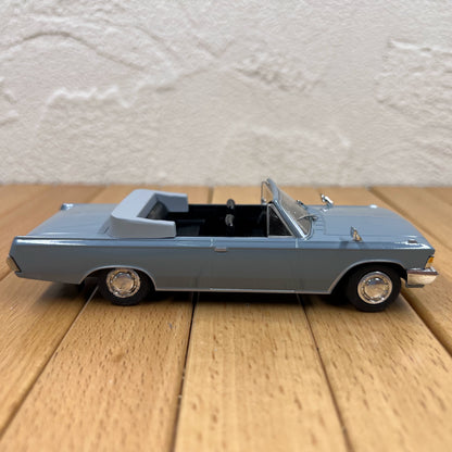 1/43 Scale ZIL-117 Sedan Diecast Model Car