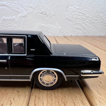 1/43 Scale Soviet ZIL-4104 Limousine Diecast Model Car