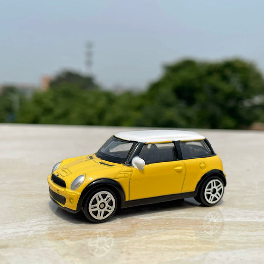 1/64 Scale Mini Cooper Hatchback Diecast Model Car