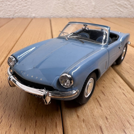 1/50 Scale 1970 Triumph Spitfire Mark III Diecast Model Car