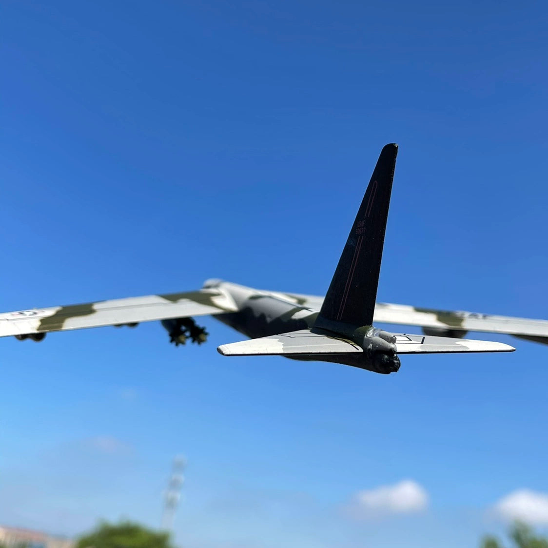1/300 Scale Boeing B-52 Stratofortress American Bomber DIecast Model Aircraft
