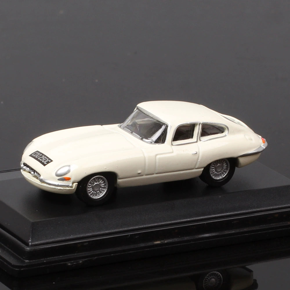 1/76 Scale Jaguar E-Type Sports Car Diecast Model