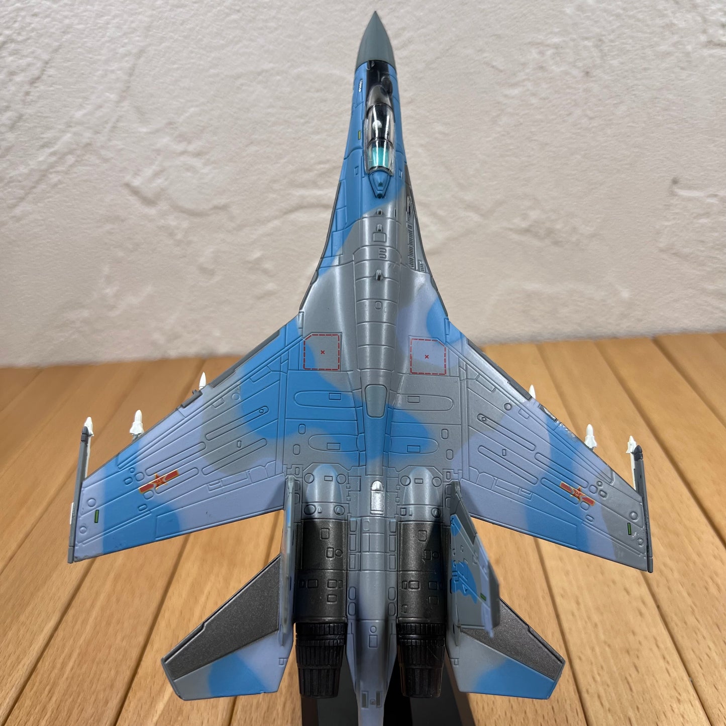 1/100 Scale Russian Sukhoi Su-35 Air Superiority Fighter Diecast Aircraft Model