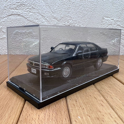 1/43 Scale 1990 Mitsubishi Diamante Diecast Model Car