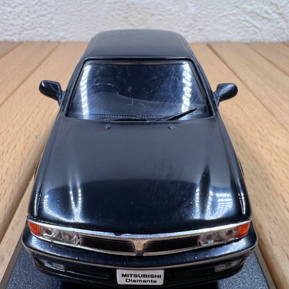 1/43 Scale 1990 Mitsubishi Diamante Diecast Model Car