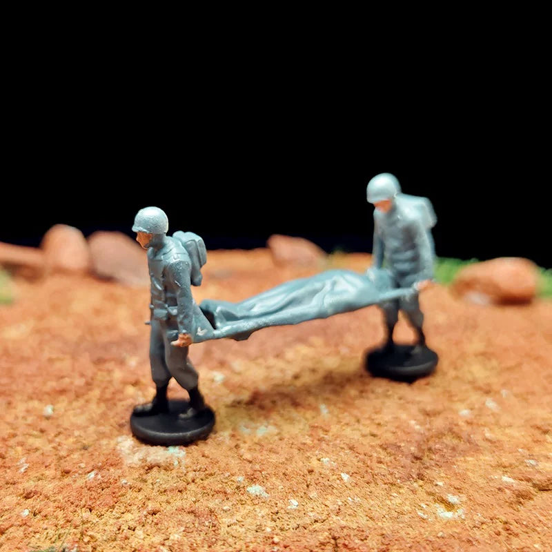 1/72 Scale WWII Combat Medic Soldiers Painted Figures for Model Dioramas