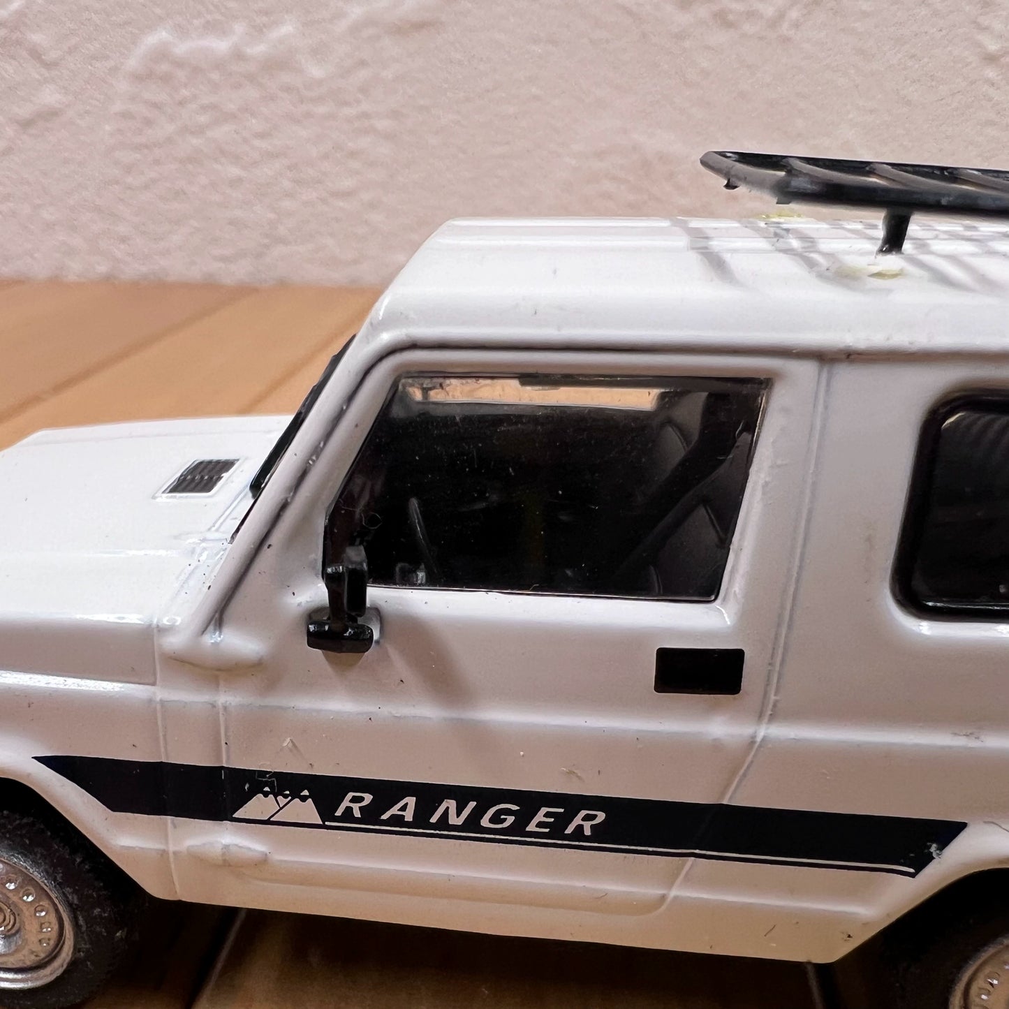 1/43 Scale 1991 Avtokam-2160 Diecast Model Car