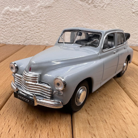 1/43 Scale GAZ-M20 Pobeda Diecast Model Car