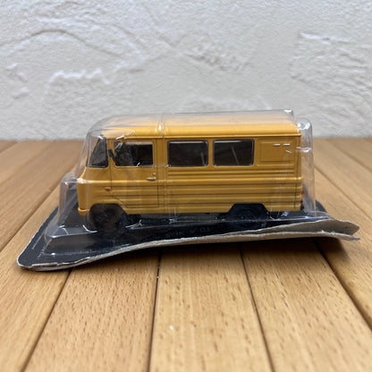 1/43 Scale FSC Żuk A-07 Van Diecast Model Vehicle