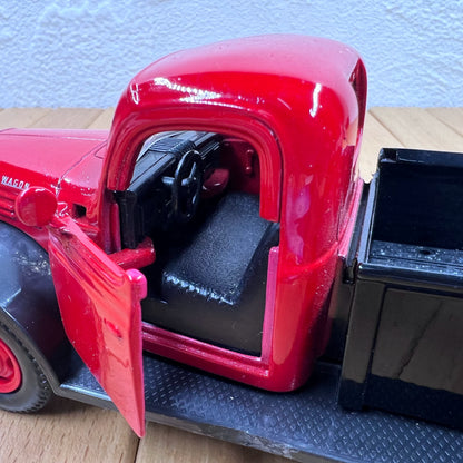 1/32 Scale 1946 Dodge Power Wagon Diecast Model Truck
