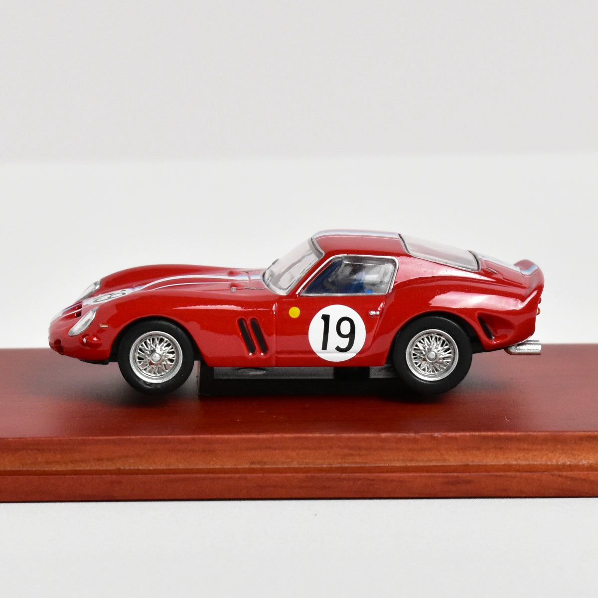 1 64 Scale Ferrari 250 GTO Grand Tourer Diecast Model Sports Car Old 1-64-scale-ferrari-250-gto-grand-tourer-diecast-model-sports-car-old