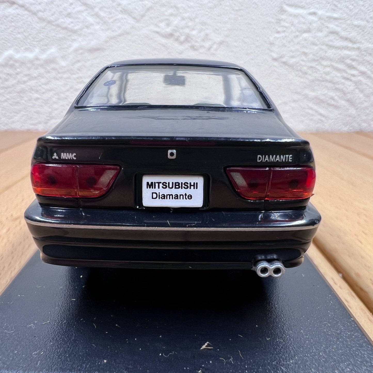 1/43 Scale 1990 Mitsubishi Diamante Diecast Model Car