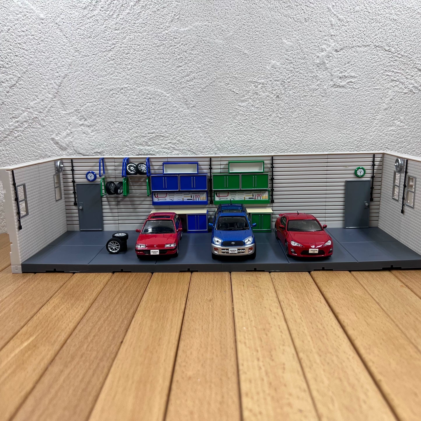 1/43 Scale Garage Diorama Set Plastic Build Your Own Garage Model