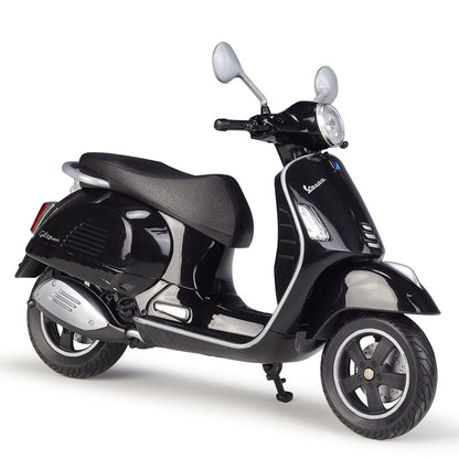 1/12 Scale 2020 Vespa GTS Super Scooter Diecast Model